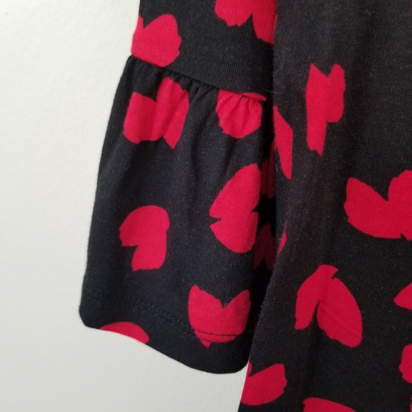 MICHAEL KORS HEARTS BLACK TOP W/SCARLET RED HEARTS - Picture 4 of 8